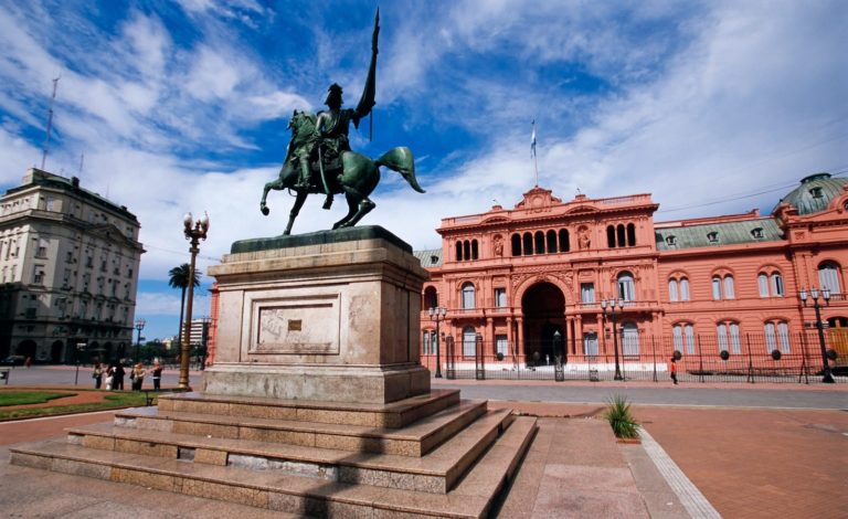 buenos aires - pink house (1)