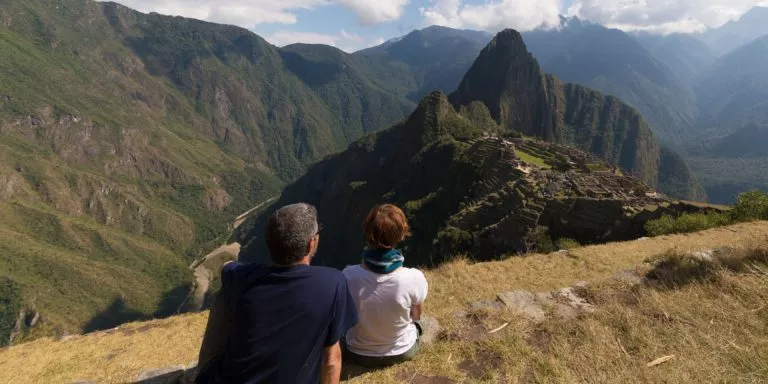 machu pichu couple 