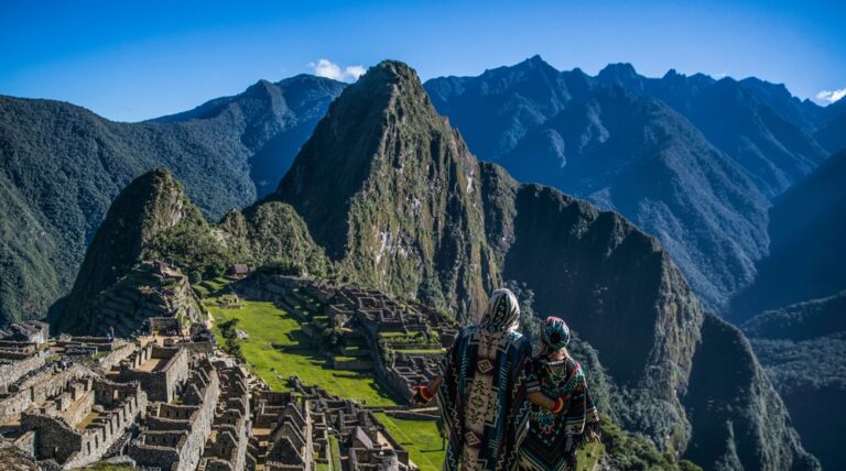 Couple looking at machu picchu