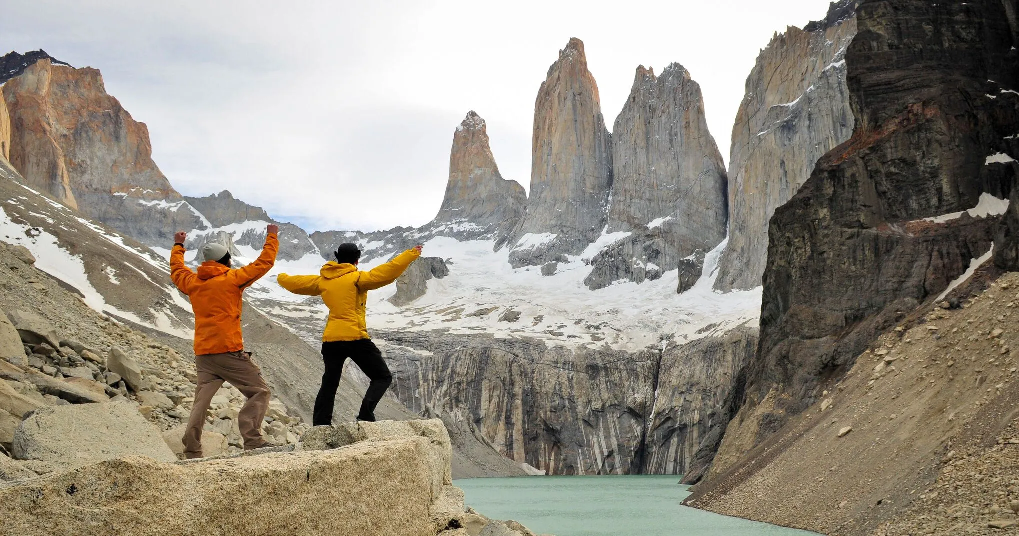 Two peolple looking at torres del paine