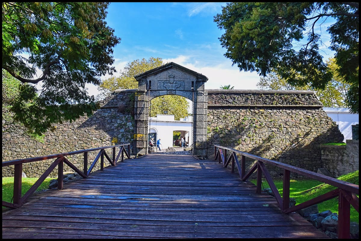 Colonia – Day Trip to Uruguay