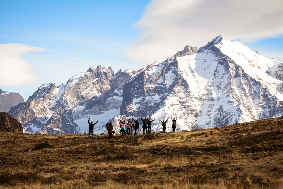 Private Trek to Sarmiento Lake & Amarga Lagoon