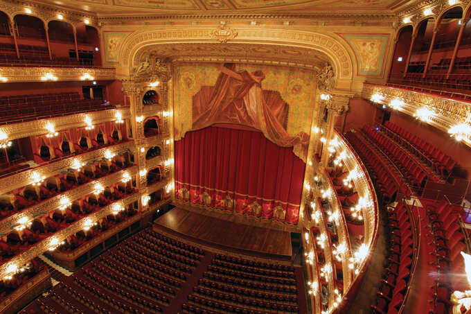 Colon Theater
