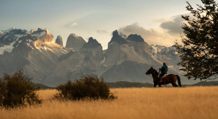 Hiking in Patagonia in March: Autumn Colors and Fewer Crowds