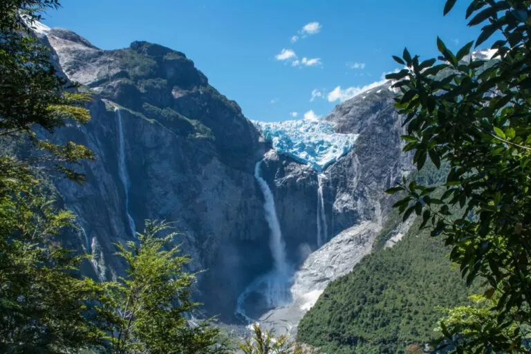 queulat-glacier-carretera-austral-chiel A view of Queulat Glacier in Carretera Austral.