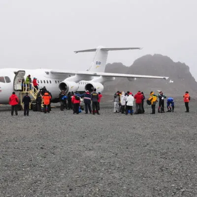 DAP_1011_DSC_4742.JPG Passengers boarding antarctica aircraft