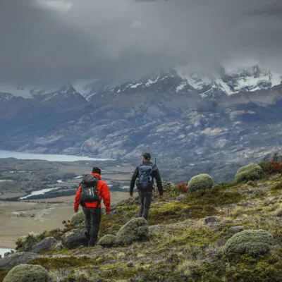 Hiking to the viewpoinf of Estancia Crisitina