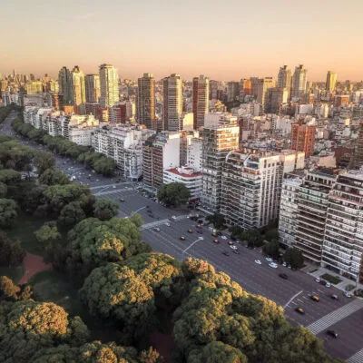 Avenida del liberatador view in buenos aires