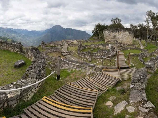 kuelap fortress in peru