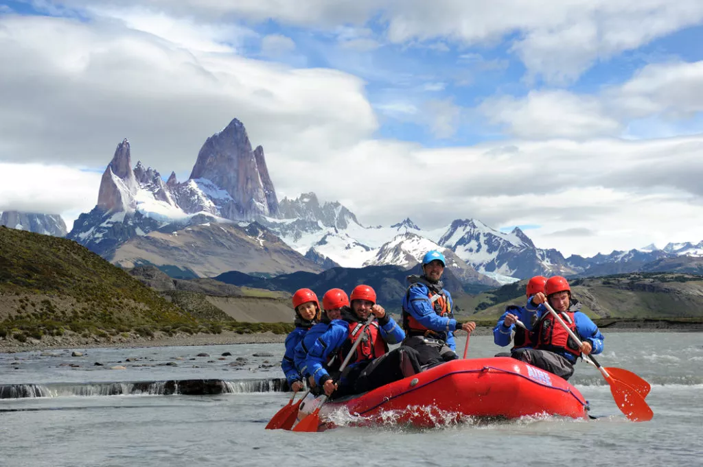 Go rafting in El Chaltén and visit Río las Vueltas.