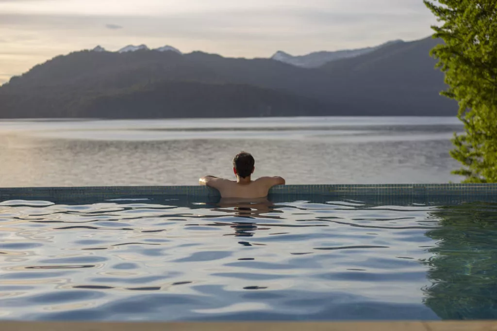 villa-la-angostura-route-seven-lakes-argentina