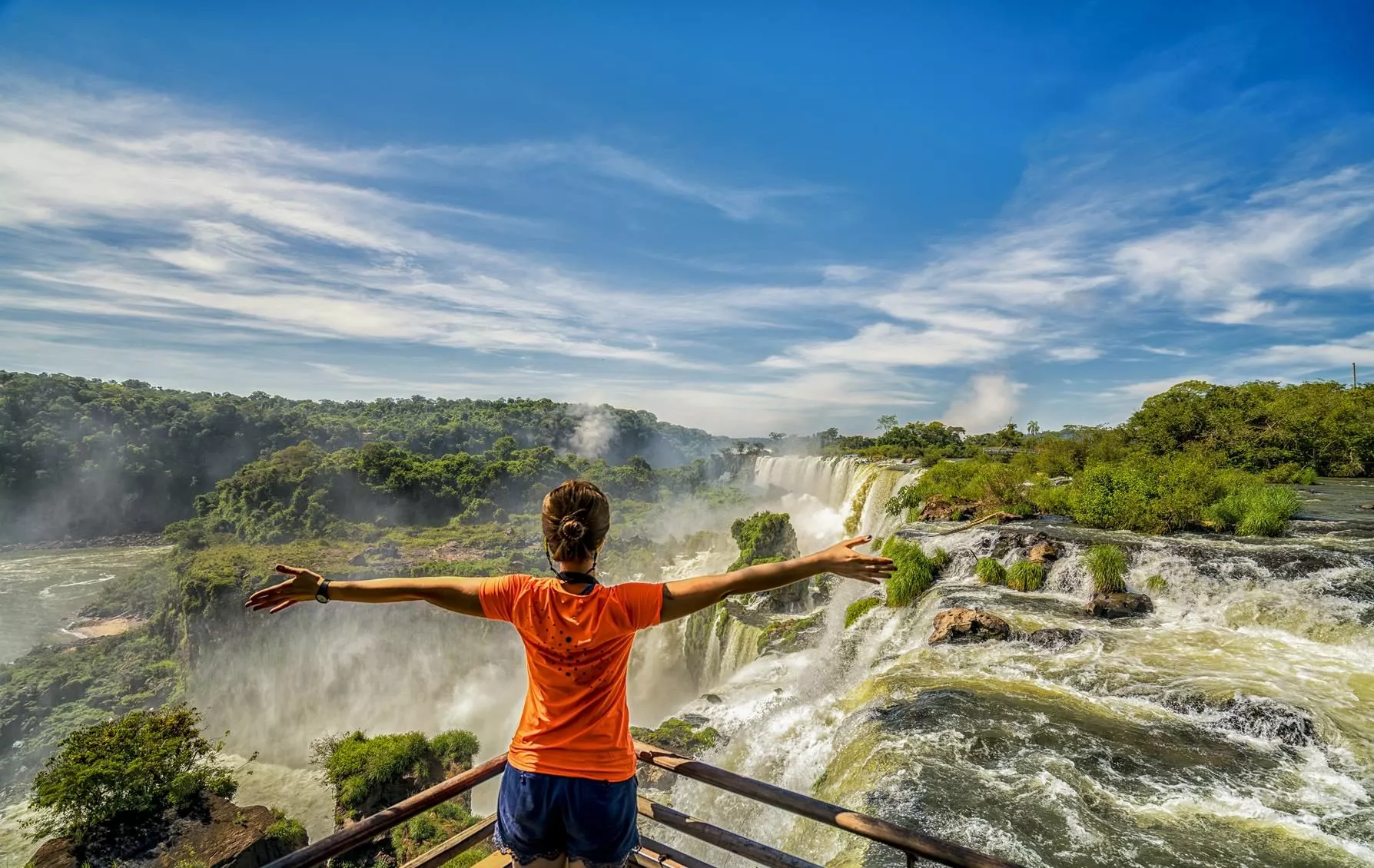 Paisajes del Norte de Argentina y Cataratas de Iguazú
